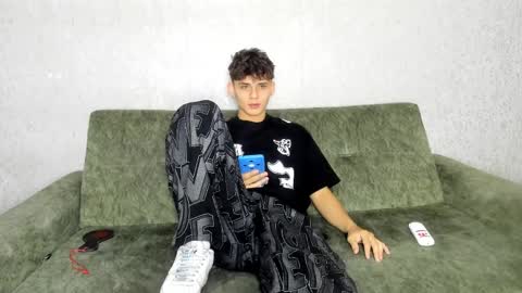 MATIAS-18   THIAHO -18  MAX-19  NICOKALY-19  CAIN-19   MOD ESTEBAN online show from April 6, 2026, 7:48 pm