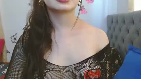 Snapshot of sexysafiravenus chatting on June 13, 2026, 5:33 pm Venus Independent Model online show from June 13, 2026, 5:33 pm