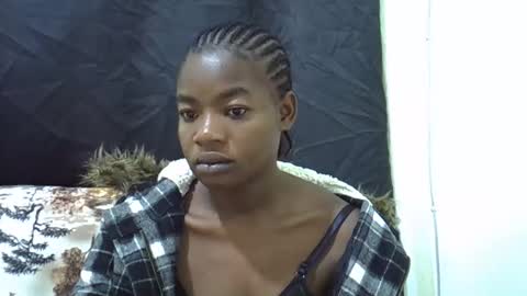 sexyshaz22 online show from February 17, 2026, 2:52 am