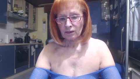 Snapshot of sexysilvie3112 chatting on December 30, 2024, 3:13 pm Silvie online show from December 30, 2024, 3:13 pm