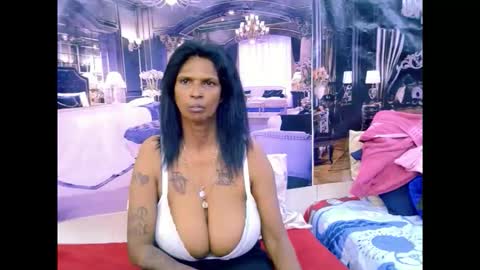 sexyva4u2luv online show from February 22, 2026, 1:31 pm