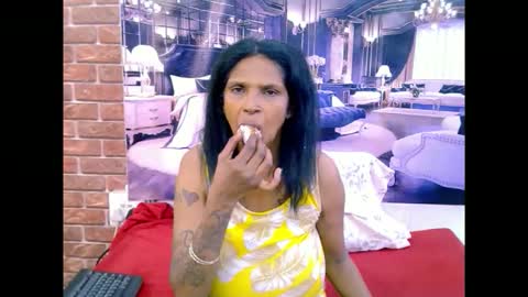 sexyva4u2luv online show from April 2, 2026, 5:49 am