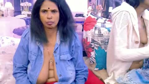 Snapshot of sexyva4u2luv chatting on June 18, 2026, 9:14 am sexyva4u2luv online show from June 18, 2026, 9:14 am
