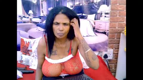 Snapshot of sexyva4u2luv chatting on June 24, 2026, 6:51 pm sexyva4u2luv online show from June 24, 2026, 6:51 pm