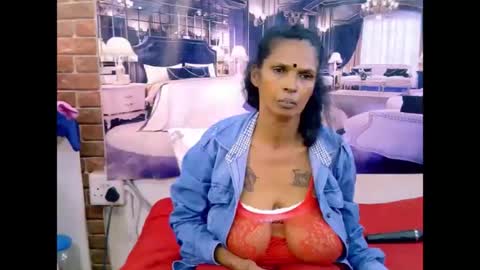 Snapshot of sexyva4u2luv chatting on July 17, 2026, 9:49 am sexyva4u2luv online show from July 17, 2026, 9:49 am