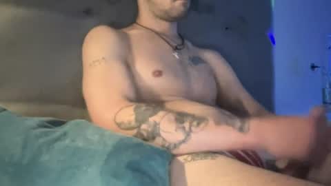 Valsexxx91 online show from July 16, 2026, 9:32 pm
