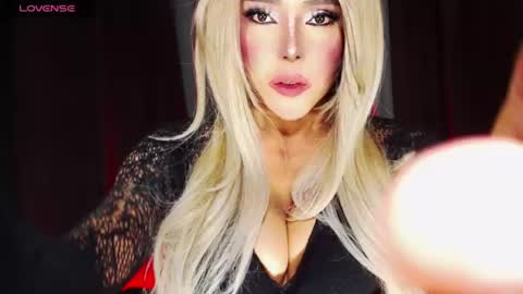 Snapshot of sexywebcamdoll chatting on July 1, 2026, 10:06 am Audrey Maristela online show from July 1, 2026, 10:06 am