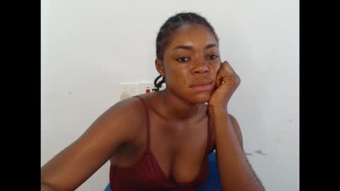 Snapshot of sexyxbunnyxx chatting on October 25, 2025, 11:07 am Blue online show from October 25, 2025, 11:07 am