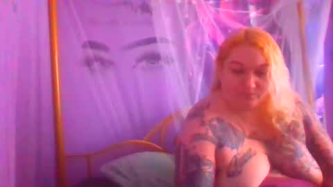 Snapshot of sexyzanna69 chatting on November 2, 2025, 4:31 pm SexyZannaRose69 online show from November 2, 2025, 4:31 pm