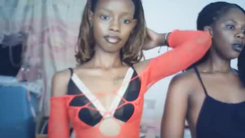 sexyzuriel online show from February 10, 2026, 4:49 am