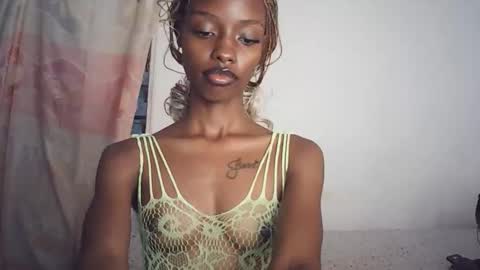 Snapshot of sexyzuriel chatting on March 17, 2026, 2:09 pm sexyzuriel online show from March 17, 2026, 2:09 pm