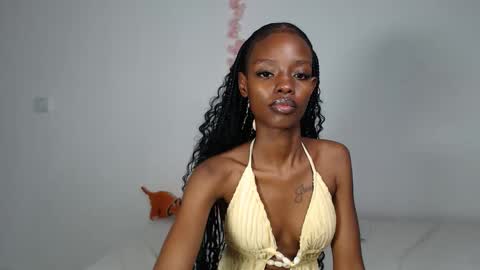 sexyzuriel online show from May 21, 2026, 5:31 pm