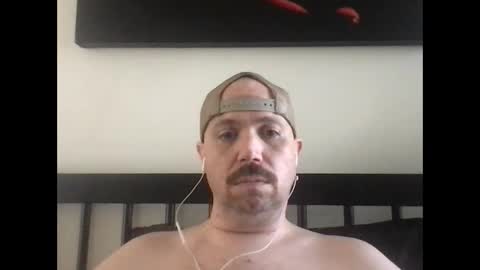 sfgiants1982 online show from September 22, 2025, 6:21 pm