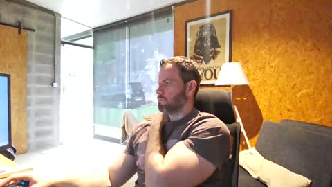 shad0w_hunter online show from May 7, 2026, 1:16 pm