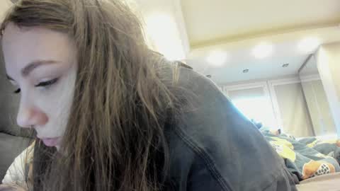 Snapshot of shadow_raffi chatting on December 21, 2024, 12:38 pm shadow_raffi online show from December 21, 2024, 12:38 pm