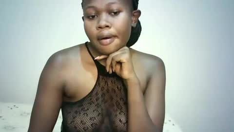 Snapshot of shadow_sweetx chatting on October 10, 2025, 7:57 pm shadow_sweetx online show from October 10, 2025, 7:57 pm