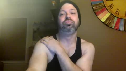 Snapshot of shadyyyyyy7 chatting on December 18, 2024, 2:32 am Shady online show from December 18, 2024, 2:32 am