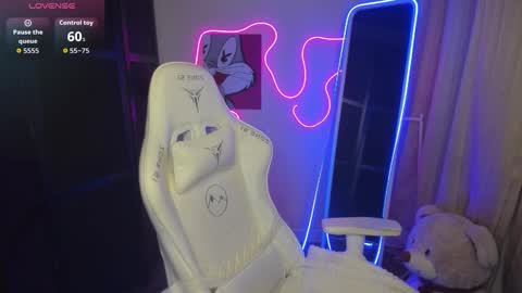 Snapshot of shalinamontana chatting on September 23, 2025, 3:26 pm Vivian online show from September 23, 2025, 3:26 pm