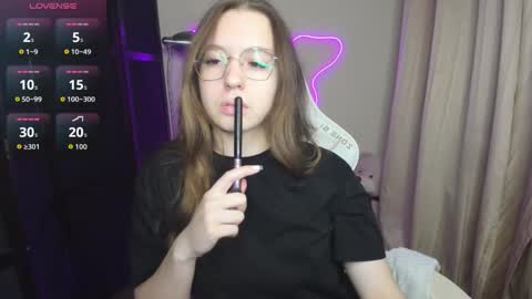 Snapshot of shalinamontana chatting on September 30, 2025, 3:17 pm Vivian online show from September 30, 2025, 3:17 pm