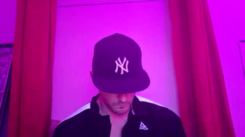 shalom77712327 online show from April 14, 2026, 4:40 am