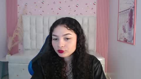 Snapshot of shalon_diaz_sub chatting on October 17, 2025, 2:41 pm Shalon online show from October 17, 2025, 2:41 pm