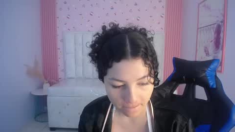 Shalon  online show from January 19, 2026, 1:04 pm