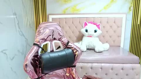 Snapshot of shalon_diaz_sub chatting on July 18, 2026, 3:11 am Shalon online show from July 18, 2026, 3:11 am