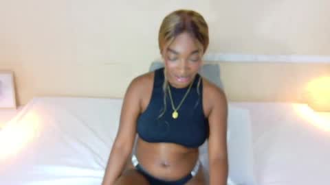 Snapshot of shamira_moore chatting on October 1, 2025, 8:26 pm Catalina online show from October 1, 2025, 8:26 pm