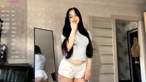 Viola online show from October 26, 2025, 7:03 am