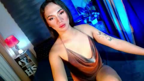 Snapshot of shane_hugexx chatting on October 17, 2025, 8:44 pm MISS SHANE online show from October 17, 2025, 8:44 pm