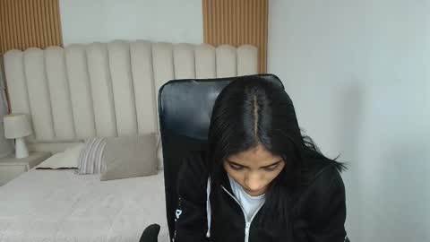 shanelle online show from March 25, 2026, 3:01 am