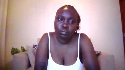 shania_lover online show from June 3, 2026, 6:57 pm