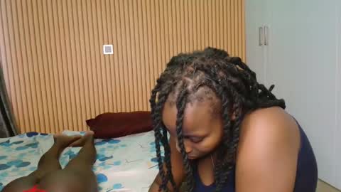 Shaniz online show from November 10, 2025, 4:33 am