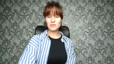 Snapshot of shannen_sweet chatting on November 2, 2025, 6:10 pm Shannen online show from November 2, 2025, 6:10 pm