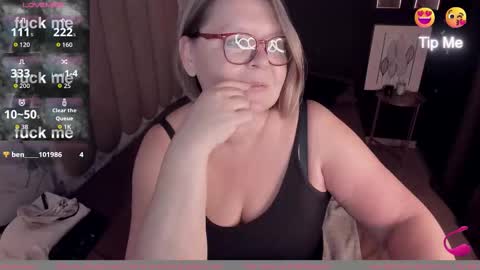 Snapshot of shannonshine chatting on September 18, 2025, 1:24 pm Shannon online show from September 18, 2025, 1:24 pm