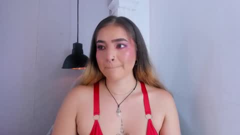 Shanntal  online show from September 15, 2025, 7:36 pm