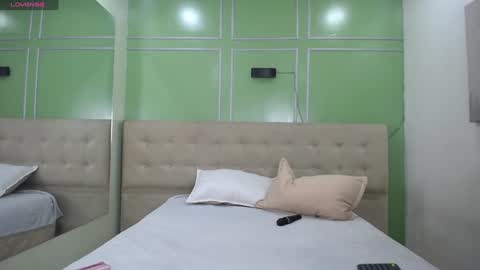  Shanon  online show from January 15, 2025, 1:45 am