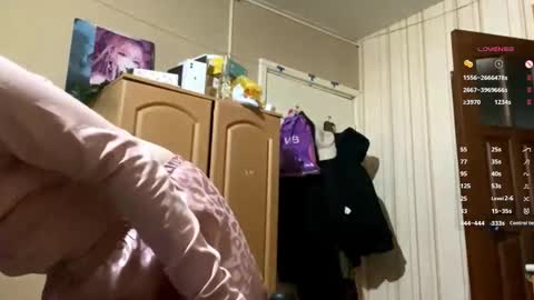 Kristin online show from October 29, 2025, 7:54 am