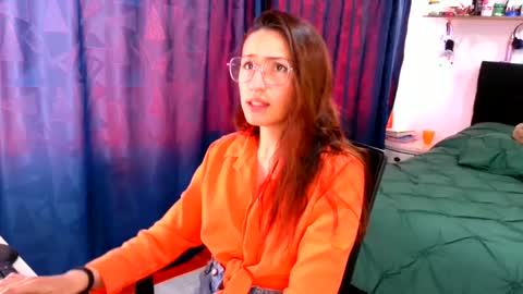 Snapshot of shantaldumont chatting on October 4, 2025, 5:00 pm shantaldumont online show from October 4, 2025, 5:00 pm