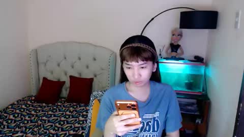 SHANTA FOX  s online show from February 4, 2026, 1:44 am