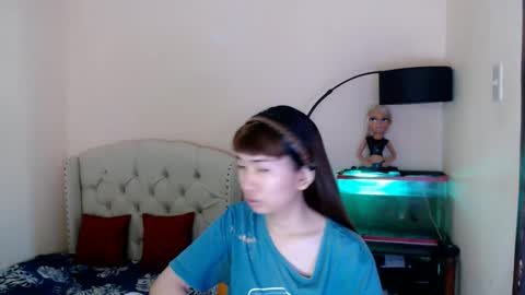 SHANTA FOX  s online show from April 13, 2026, 1:11 am