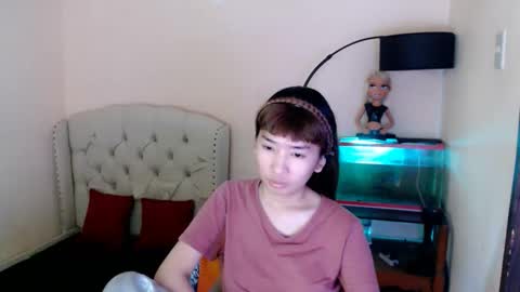 SHANTA FOX  s online show from April 18, 2026, 12:47 am