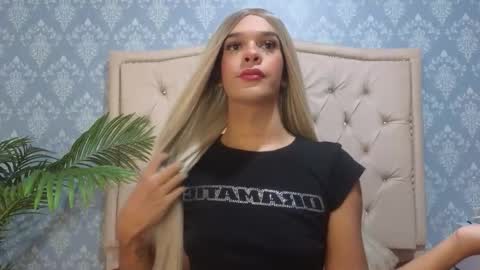 Snapshot of shantaljoness chatting on November 3, 2025, 10:21 pm Shantal Jones online show from November 3, 2025, 10:21 pm