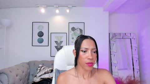 Shantall wills online show from January 8, 2025, 9:44 pm