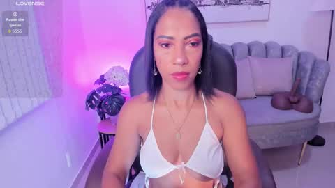 Snapshot of shantall_wills chatting on March 25, 2026, 10:43 am Shantall wills online show from March 25, 2026, 10:43 am