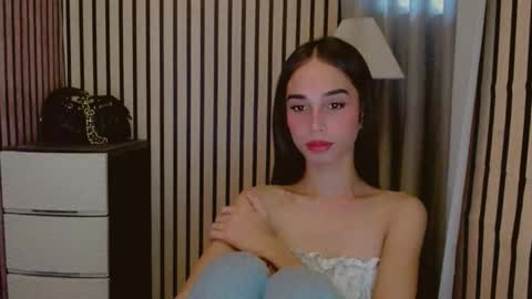 shantallfuckdoll online show from April 29, 2026, 5:55 am