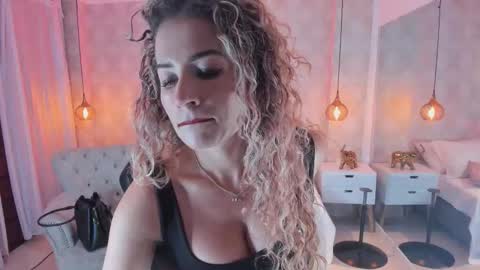 Shantal online show from January 10, 2026, 11:12 am