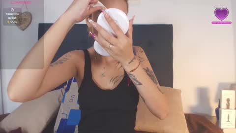 Snapshot of shantallvegga1 chatting on November 28, 2025, 12:08 pm shantallvegga1 online show from November 28, 2025, 12:08 pm