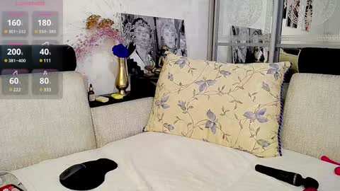 Snapshot of shantimoon chatting on February 1, 2025, 10:55 pm Natalya online show from February 1, 2025, 10:55 pm