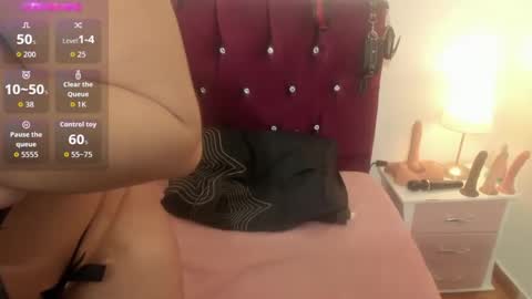 Snapshot of shara_beauty chatting on September 12, 2025, 5:29 am shara_beauty online show from September 12, 2025, 5:29 am